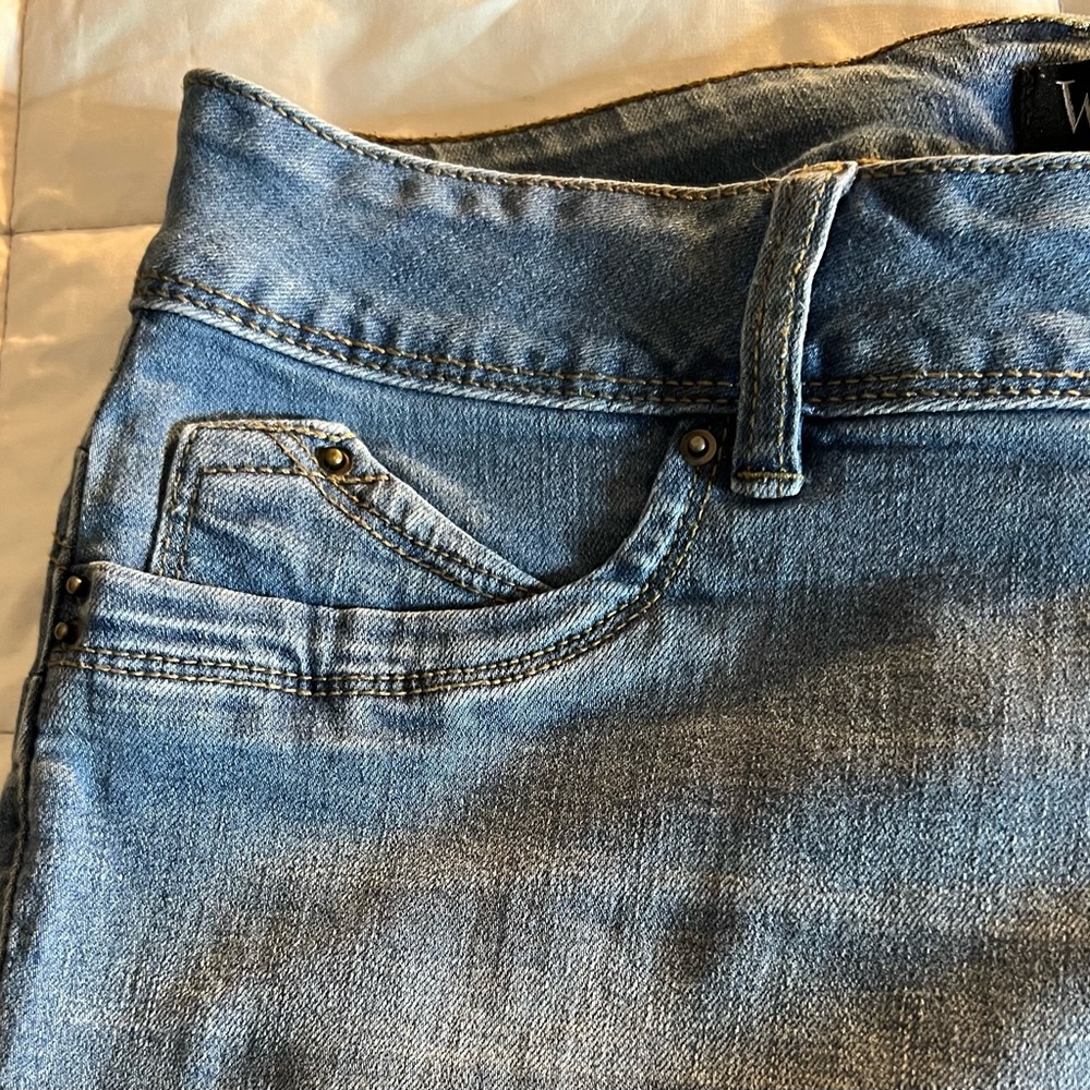 Like new light blue denim jeans. Skinny jeans Women’s size 14 - Picture 7 of 9